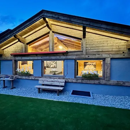 Beach Chalet 