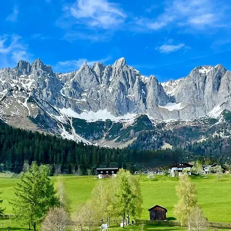 Alpstuga Beach Chalet 