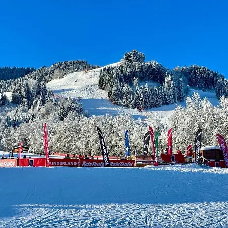 Alpstuga Beach Chalet 